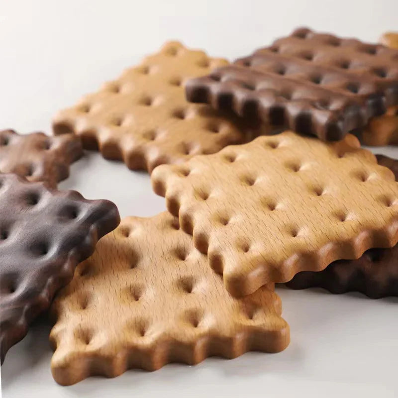Sous-verres en bois naturel "Le Petit Biscuit" - Élégance décalée pour vos matins