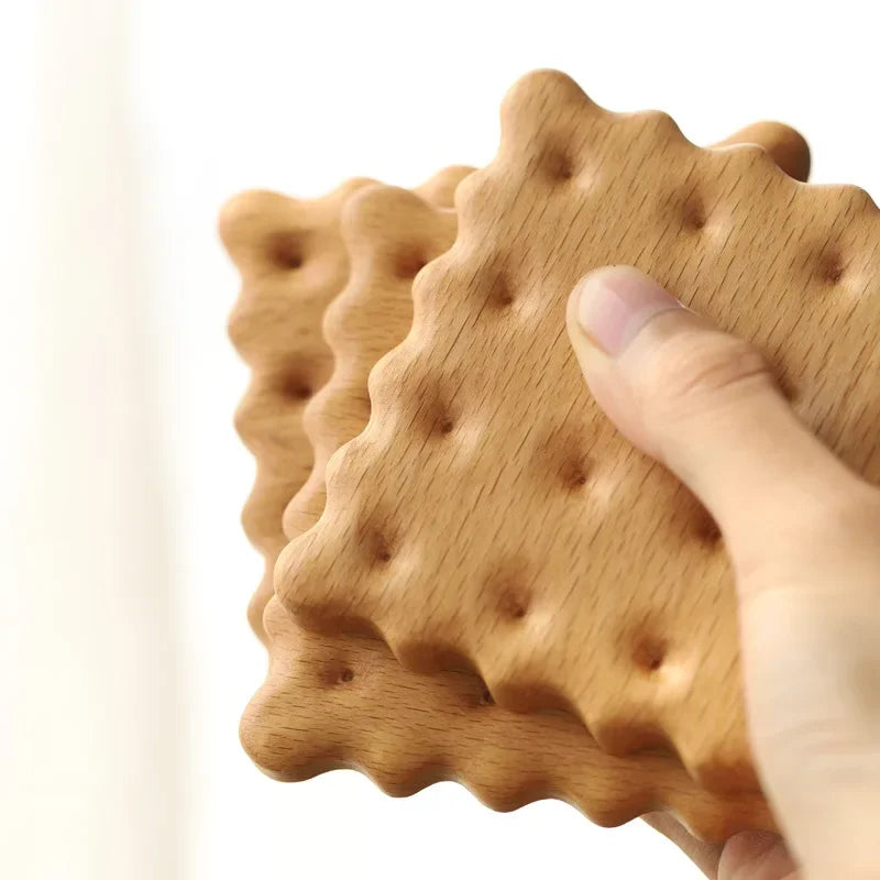 Sous-verres en bois naturel "Le Petit Biscuit" - Élégance décalée pour vos matins